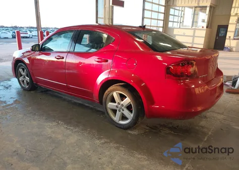 2011 Dodge Avenger Mainstreet z USA, uszkodzony, nr VIN 1B3BD1FB0BN556750